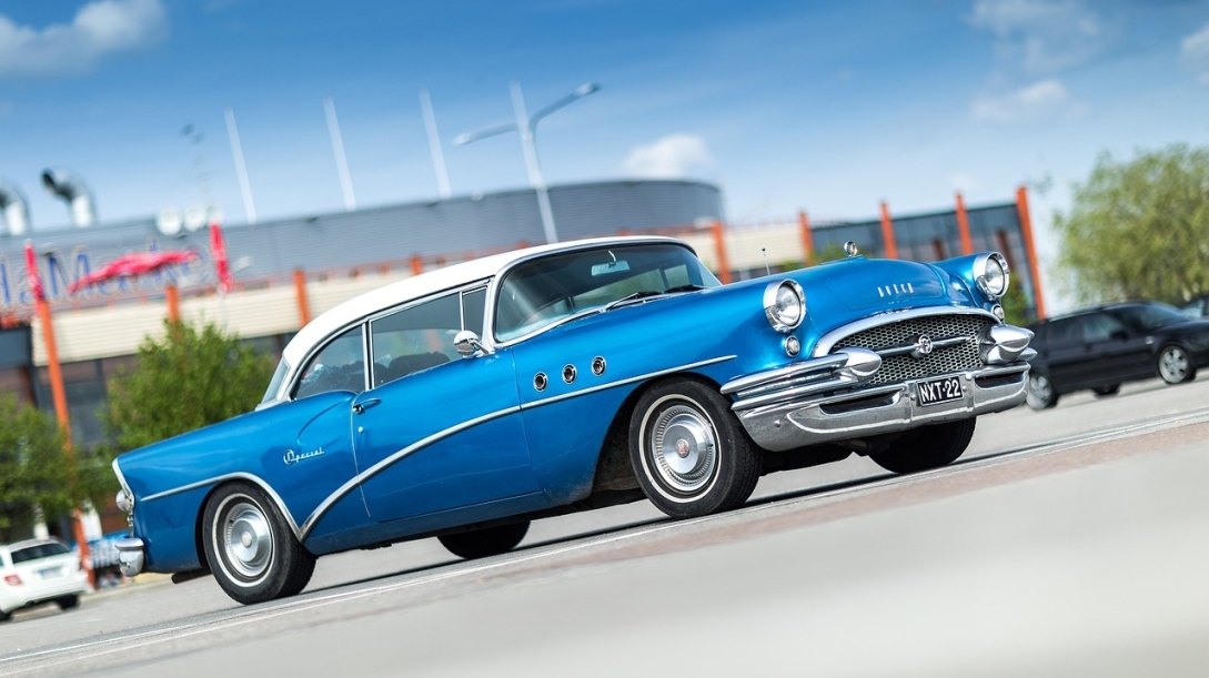 Top Classic Cars Every Collector Should Know About